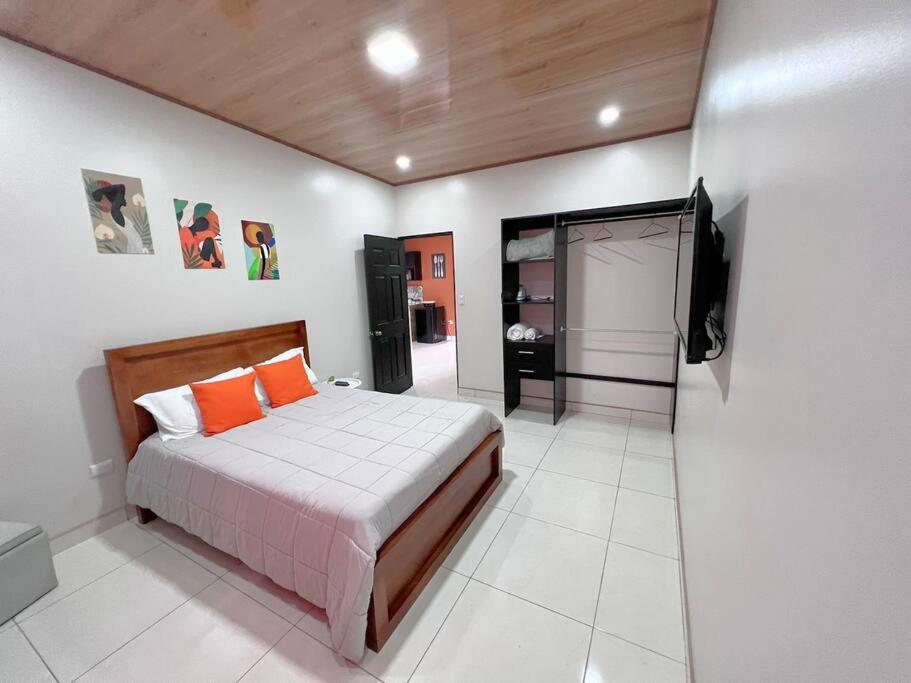 Orange Apartment 5 min aeropuerto Juan santamaria Alajuela Bagian luar foto